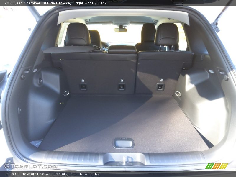 Bright White / Black 2021 Jeep Cherokee Latitude Lux 4x4