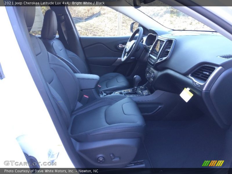 Bright White / Black 2021 Jeep Cherokee Latitude Lux 4x4