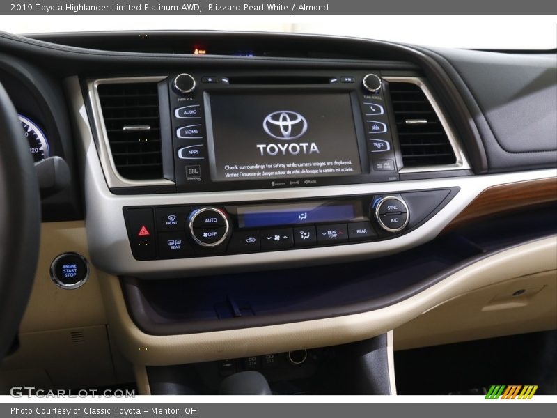 Blizzard Pearl White / Almond 2019 Toyota Highlander Limited Platinum AWD
