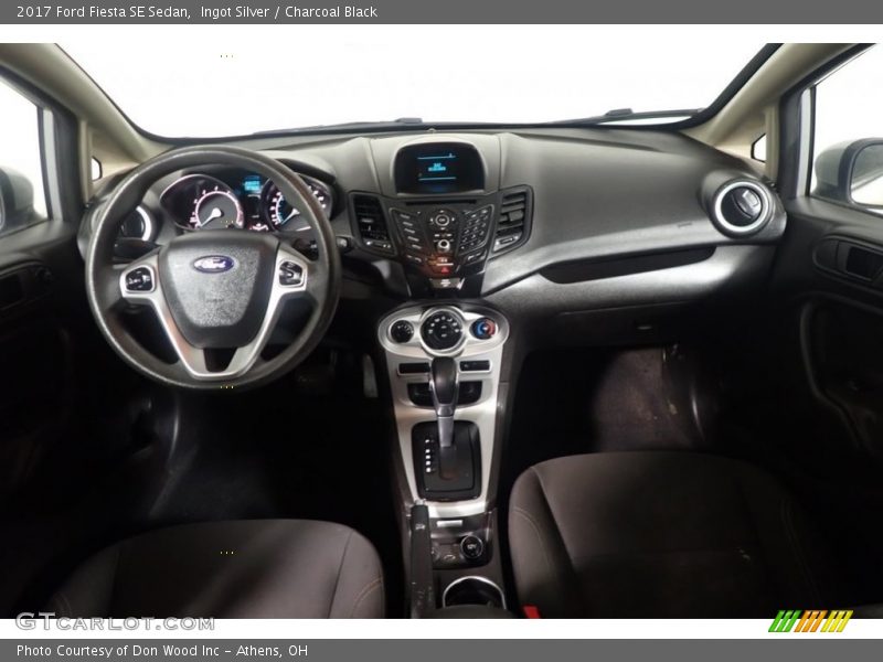 Ingot Silver / Charcoal Black 2017 Ford Fiesta SE Sedan