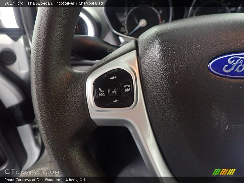 Ingot Silver / Charcoal Black 2017 Ford Fiesta SE Sedan