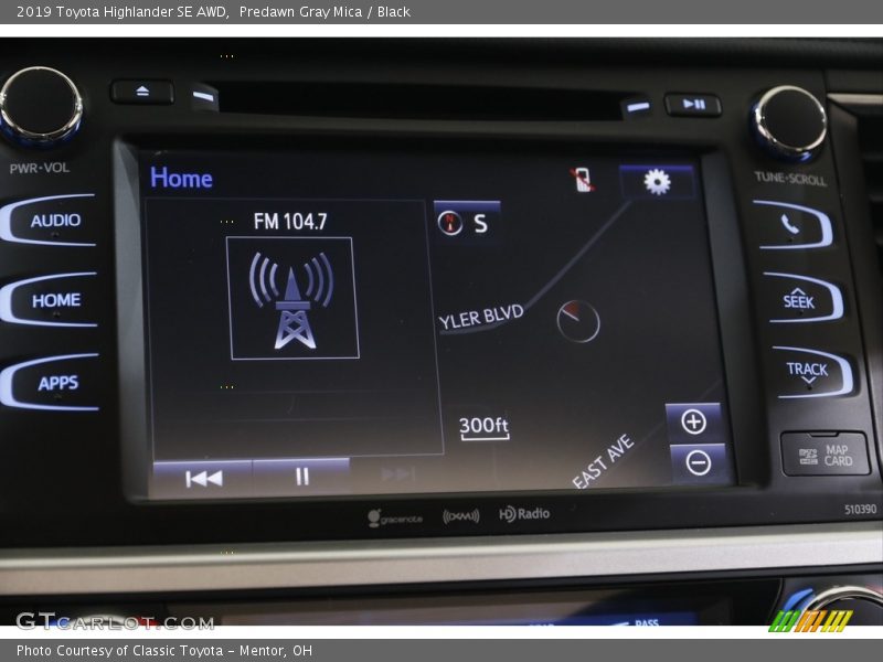 Predawn Gray Mica / Black 2019 Toyota Highlander SE AWD