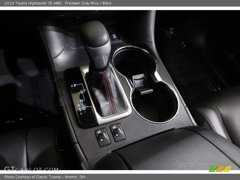 Predawn Gray Mica / Black 2019 Toyota Highlander SE AWD