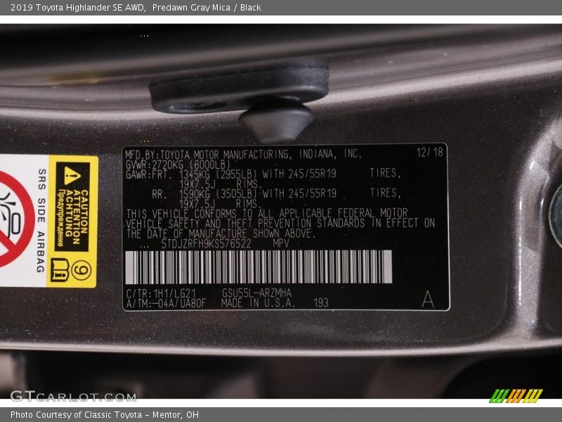 Predawn Gray Mica / Black 2019 Toyota Highlander SE AWD