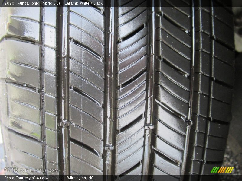 Ceramic White / Black 2020 Hyundai Ioniq Hybrid Blue