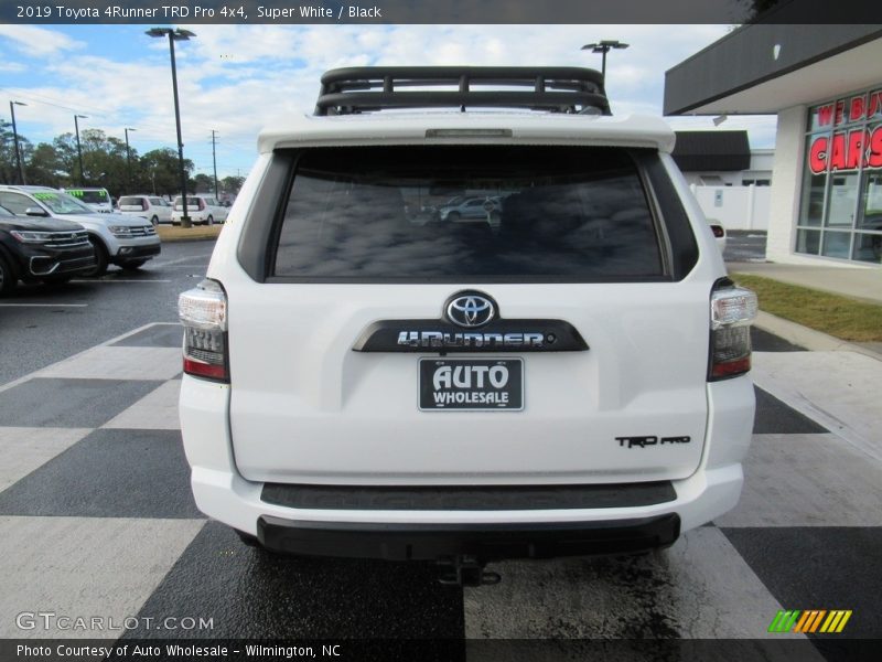Super White / Black 2019 Toyota 4Runner TRD Pro 4x4
