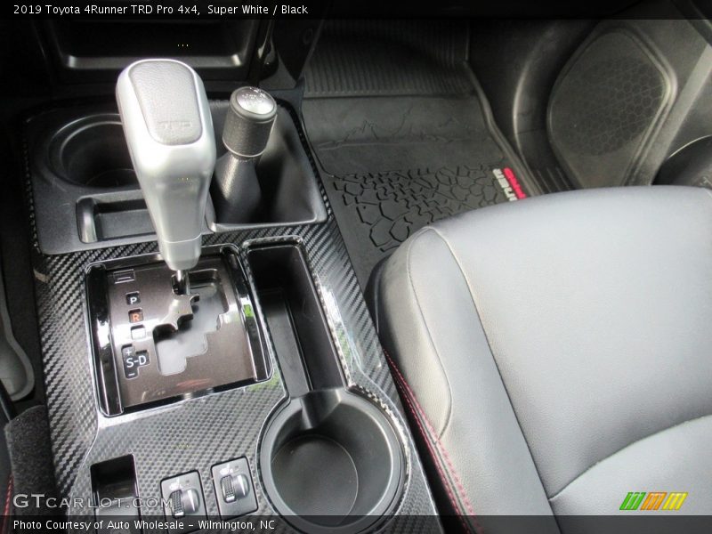 Super White / Black 2019 Toyota 4Runner TRD Pro 4x4