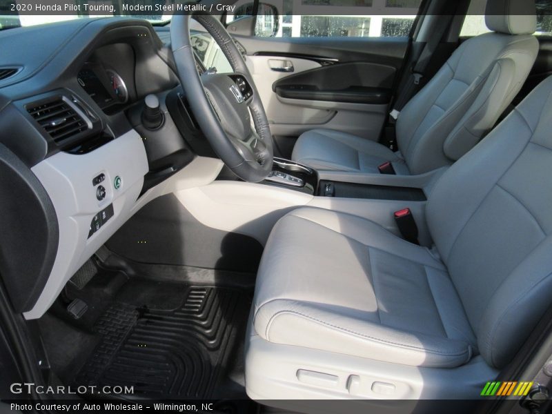 Modern Steel Metallic / Gray 2020 Honda Pilot Touring