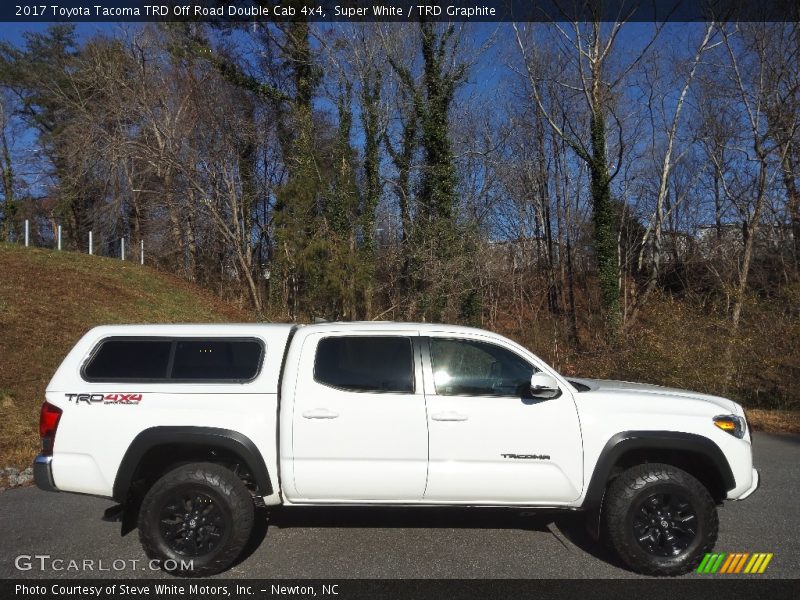 Super White / TRD Graphite 2017 Toyota Tacoma TRD Off Road Double Cab 4x4
