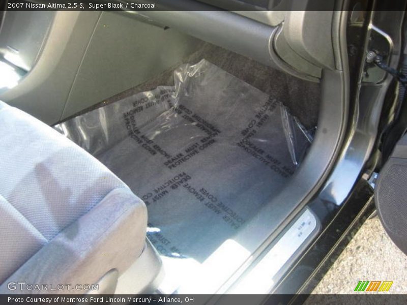 Super Black / Charcoal 2007 Nissan Altima 2.5 S