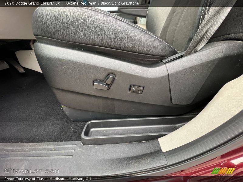 Octane Red Pearl / Black/Light Graystone 2020 Dodge Grand Caravan SXT