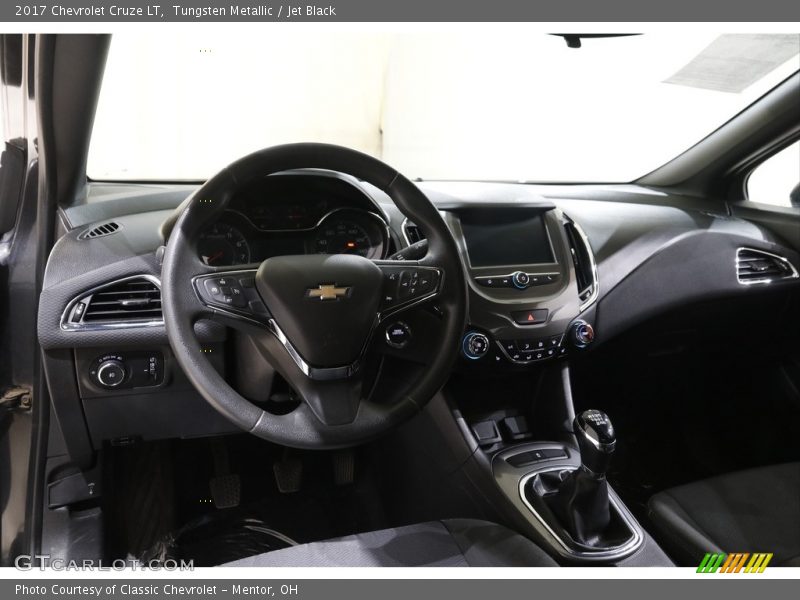 Dashboard of 2017 Cruze LT