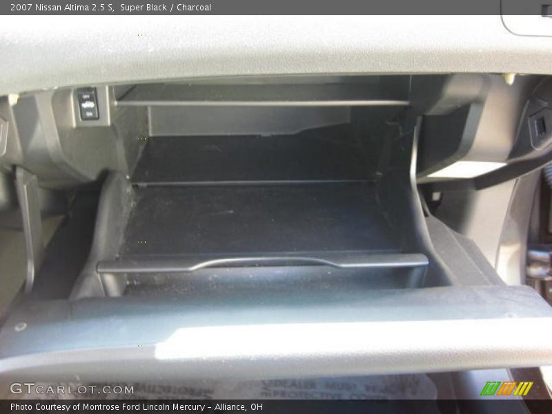 Super Black / Charcoal 2007 Nissan Altima 2.5 S