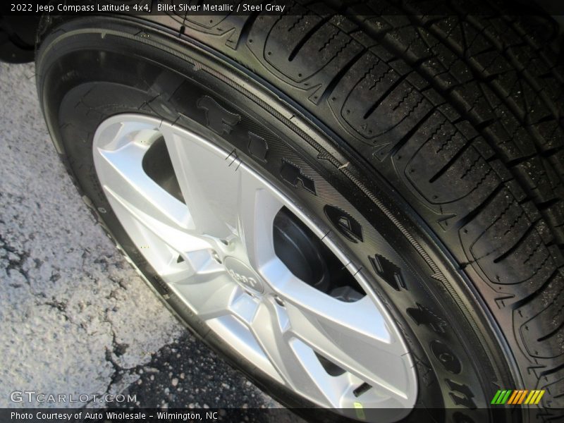 Billet Silver Metallic / Steel Gray 2022 Jeep Compass Latitude 4x4