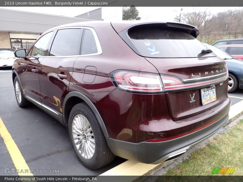 Burgundy Velvet / Cappuccino 2019 Lincoln Nautilus FWD