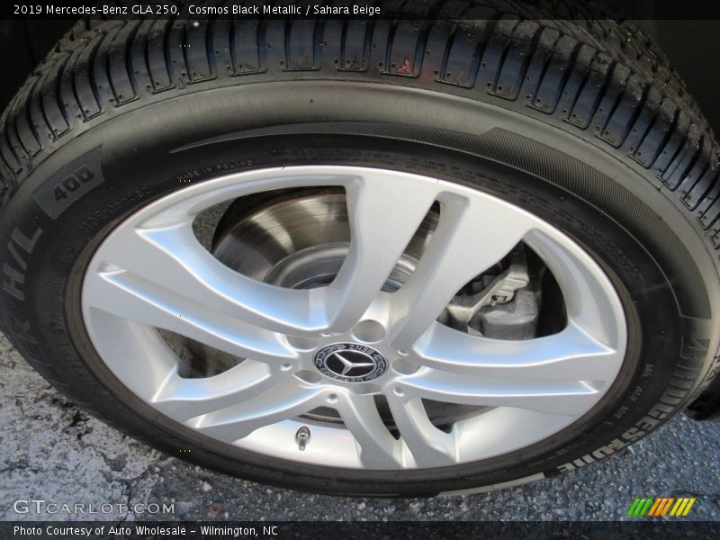 Cosmos Black Metallic / Sahara Beige 2019 Mercedes-Benz GLA 250