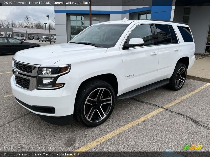 Summit White / Jet Black 2019 Chevrolet Tahoe LS 4WD