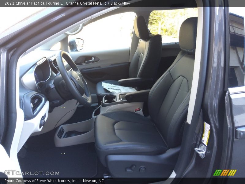 Granite Crystal Metallic / Black/Alloy 2021 Chrysler Pacifica Touring L