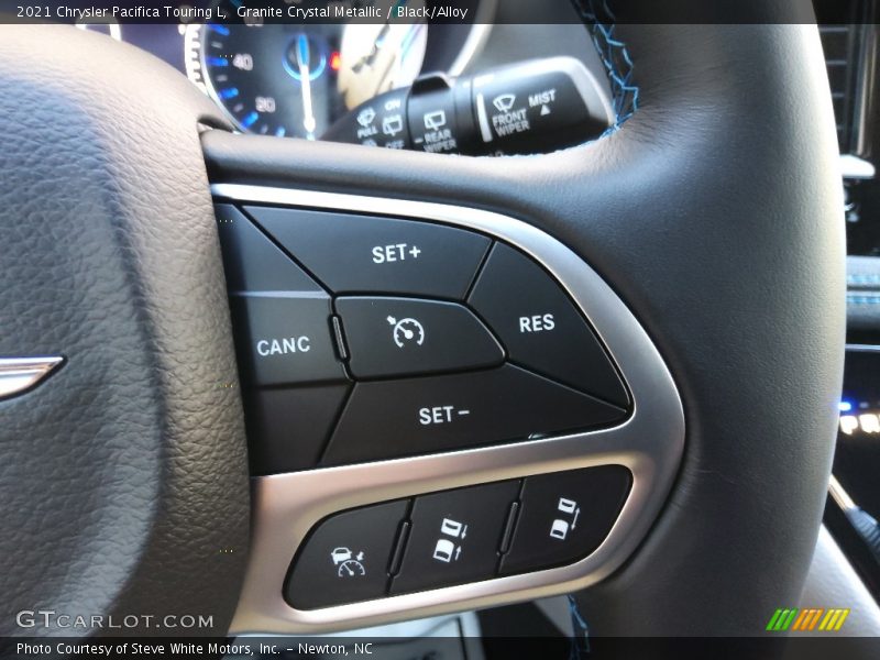 Granite Crystal Metallic / Black/Alloy 2021 Chrysler Pacifica Touring L