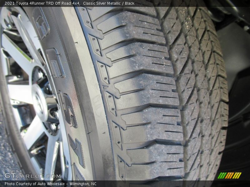 Classic Silver Metallic / Black 2021 Toyota 4Runner TRD Off Road 4x4