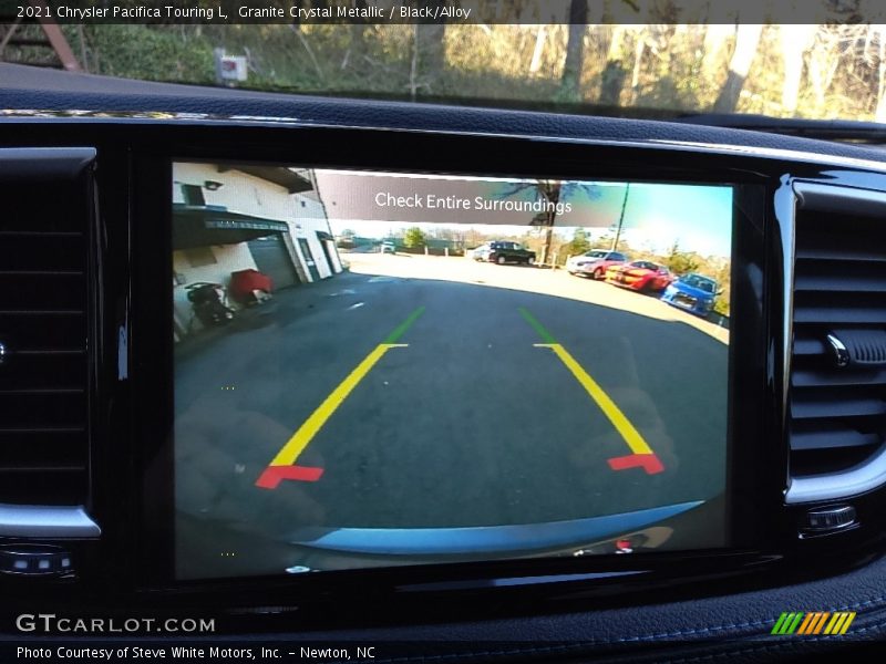 Granite Crystal Metallic / Black/Alloy 2021 Chrysler Pacifica Touring L