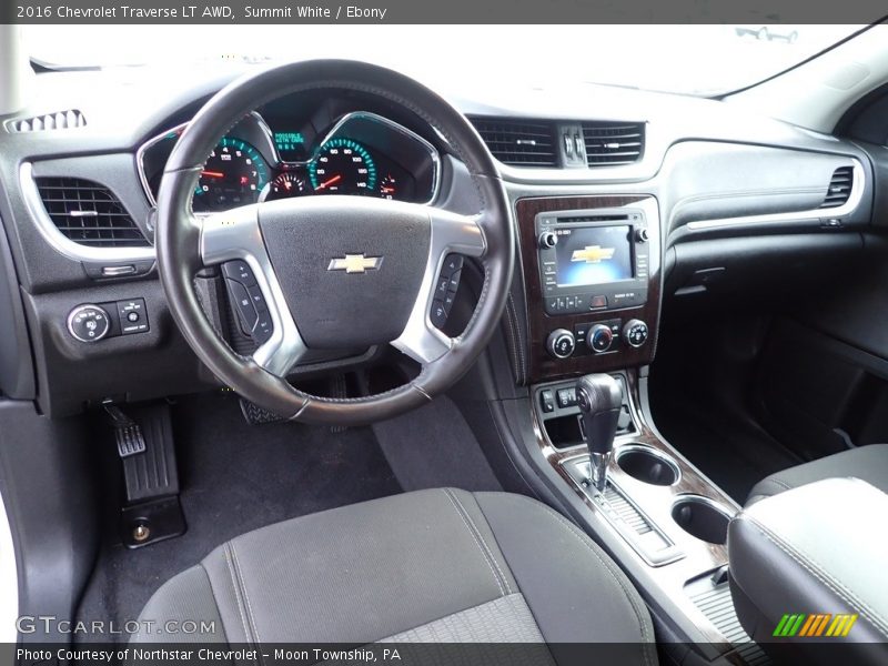 Summit White / Ebony 2016 Chevrolet Traverse LT AWD