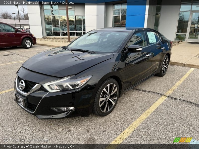 Super Black / Charcoal 2018 Nissan Maxima SV