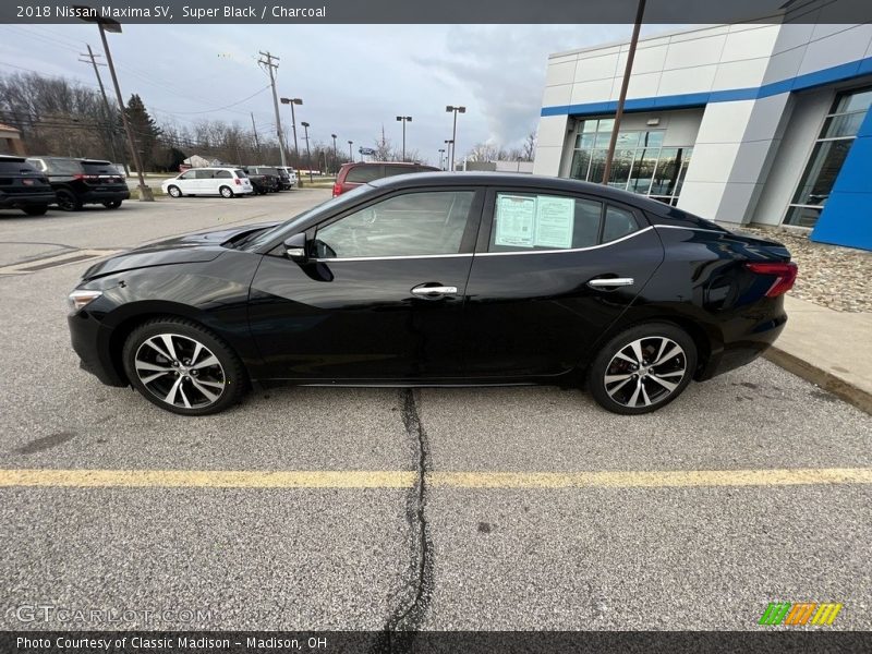 Super Black / Charcoal 2018 Nissan Maxima SV