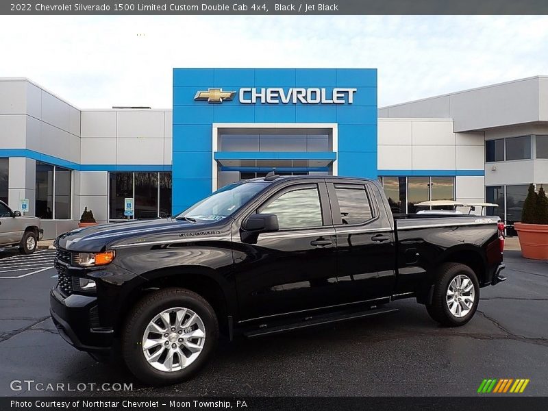 Front 3/4 View of 2022 Silverado 1500 Limited Custom Double Cab 4x4