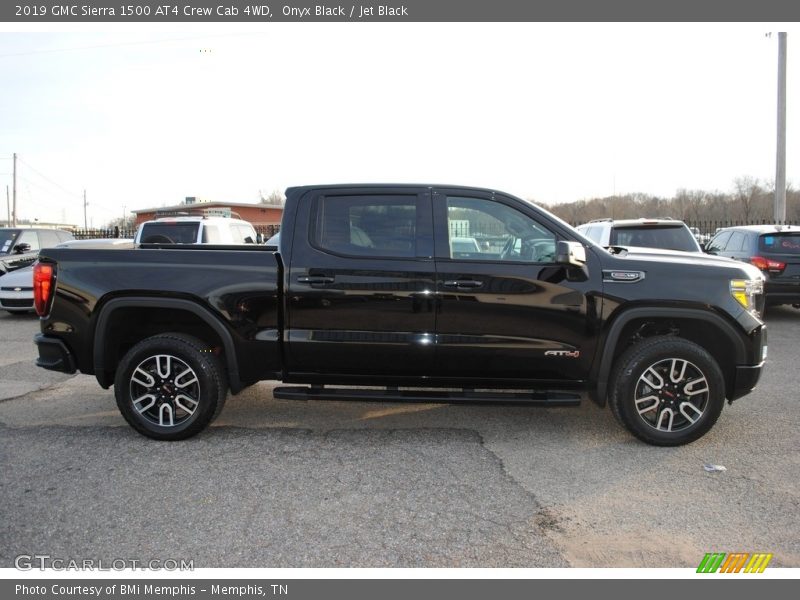 Onyx Black / Jet Black 2019 GMC Sierra 1500 AT4 Crew Cab 4WD