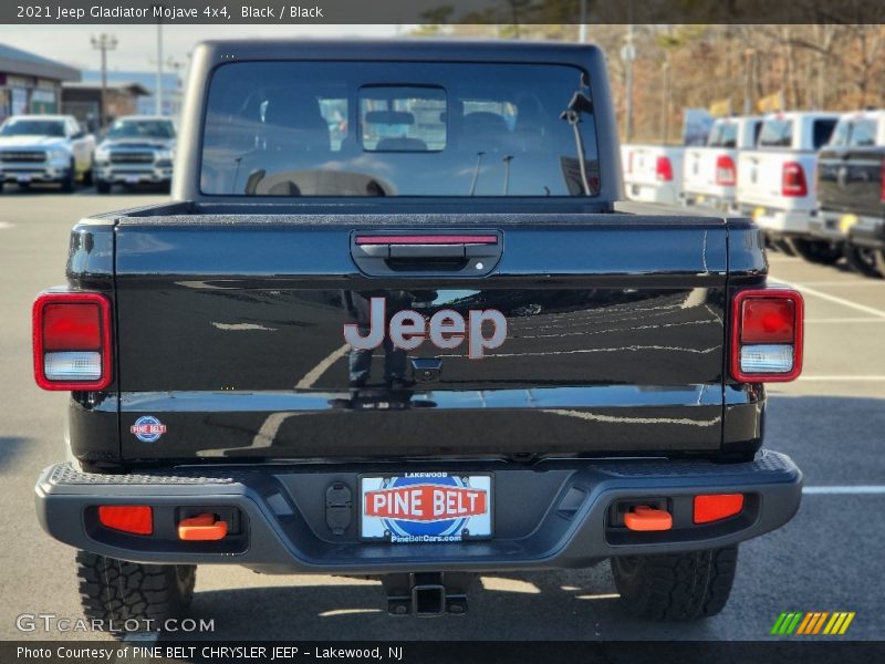 Black / Black 2021 Jeep Gladiator Mojave 4x4