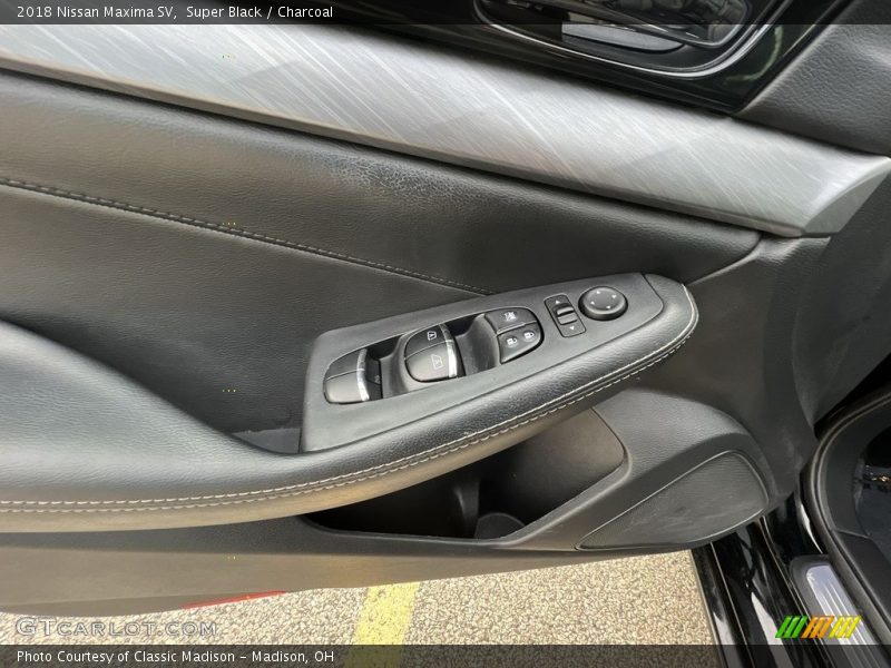 Super Black / Charcoal 2018 Nissan Maxima SV