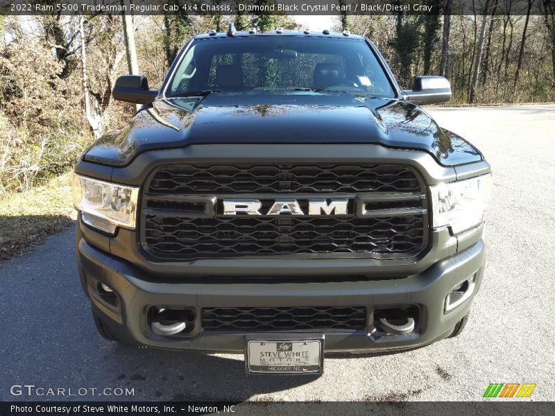 Diamond Black Crystal Pearl / Black/Diesel Gray 2022 Ram 5500 Tradesman Regular Cab 4x4 Chassis