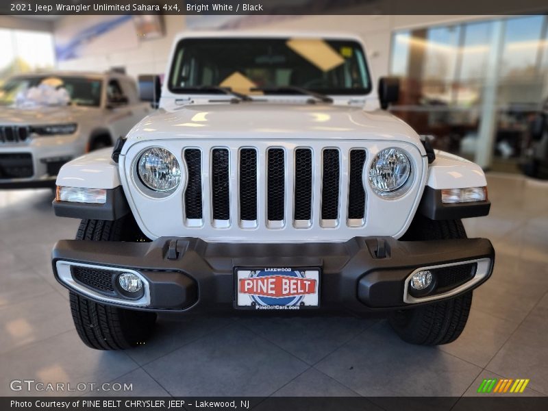Bright White / Black 2021 Jeep Wrangler Unlimited Sahara 4x4