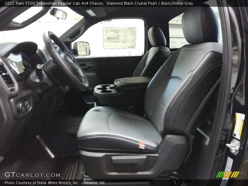 Diamond Black Crystal Pearl / Black/Diesel Gray 2022 Ram 5500 Tradesman Regular Cab 4x4 Chassis