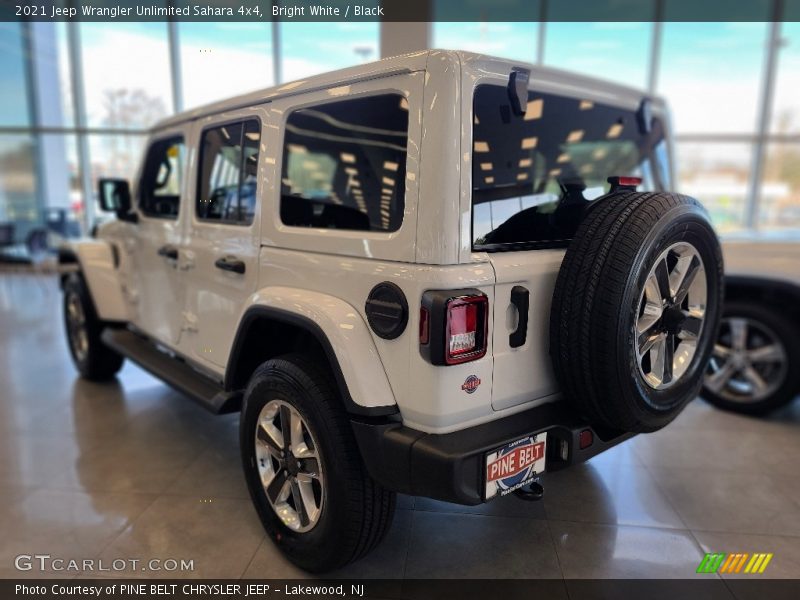 Bright White / Black 2021 Jeep Wrangler Unlimited Sahara 4x4