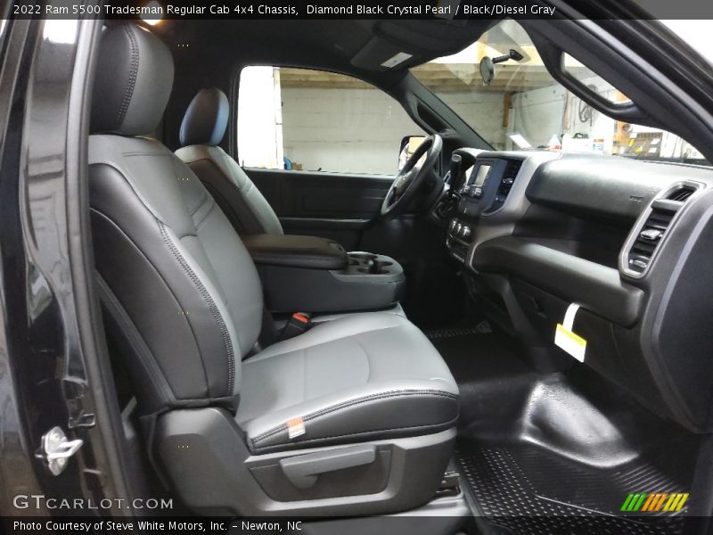Diamond Black Crystal Pearl / Black/Diesel Gray 2022 Ram 5500 Tradesman Regular Cab 4x4 Chassis