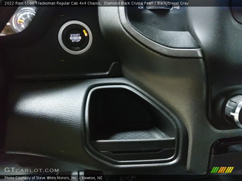 Diamond Black Crystal Pearl / Black/Diesel Gray 2022 Ram 5500 Tradesman Regular Cab 4x4 Chassis