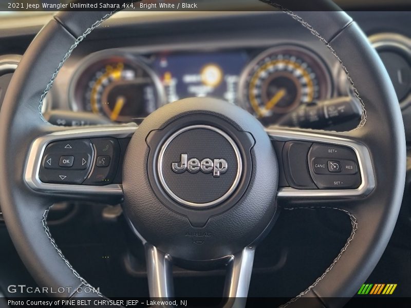 Bright White / Black 2021 Jeep Wrangler Unlimited Sahara 4x4
