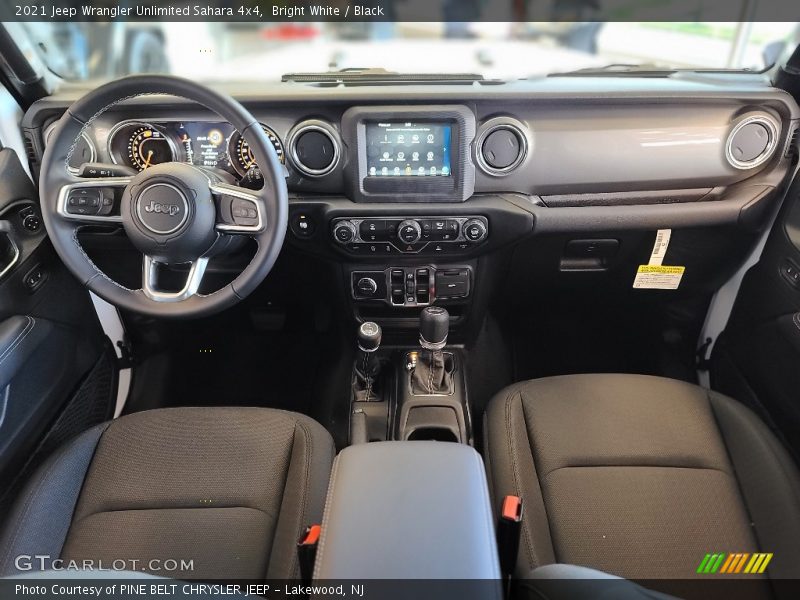 Bright White / Black 2021 Jeep Wrangler Unlimited Sahara 4x4