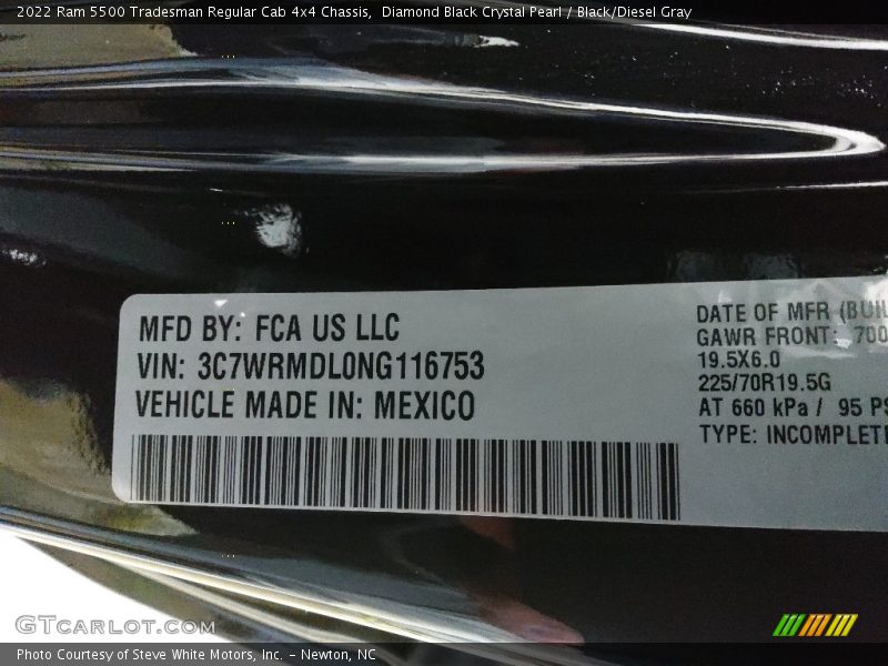 Diamond Black Crystal Pearl / Black/Diesel Gray 2022 Ram 5500 Tradesman Regular Cab 4x4 Chassis