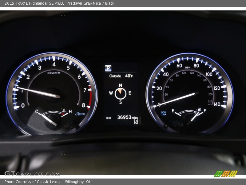 Predawn Gray Mica / Black 2019 Toyota Highlander SE AWD