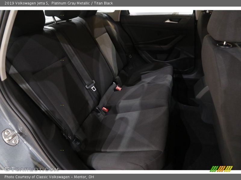 Platinum Gray Metallic / Titan Black 2019 Volkswagen Jetta S