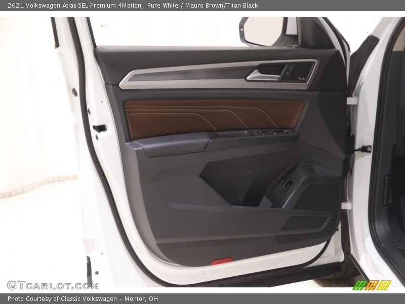 Door Panel of 2021 Atlas SEL Premium 4Motion