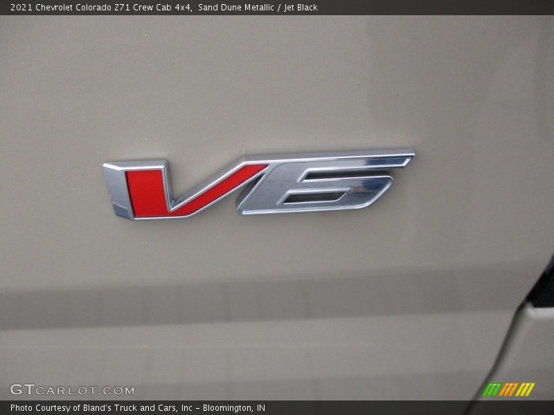 Sand Dune Metallic / Jet Black 2021 Chevrolet Colorado Z71 Crew Cab 4x4