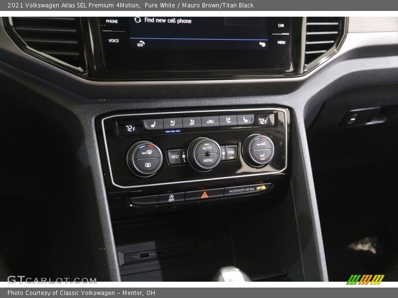 Pure White / Mauro Brown/Titan Black 2021 Volkswagen Atlas SEL Premium 4Motion