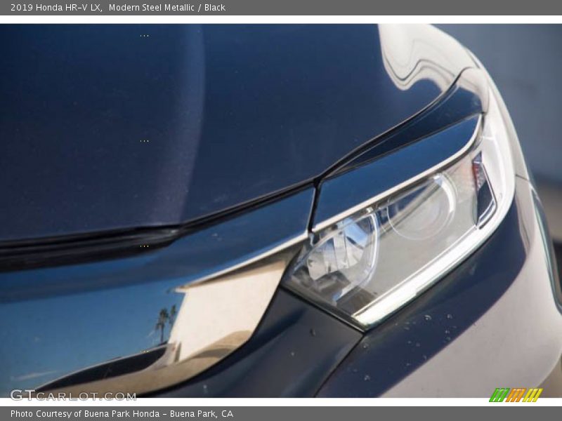 Modern Steel Metallic / Black 2019 Honda HR-V LX
