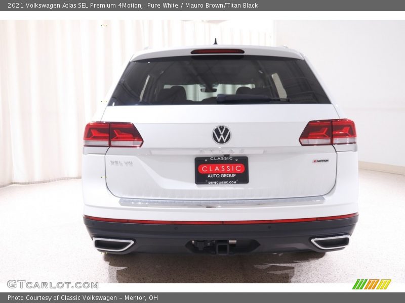 Pure White / Mauro Brown/Titan Black 2021 Volkswagen Atlas SEL Premium 4Motion