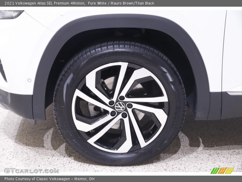  2021 Atlas SEL Premium 4Motion Wheel