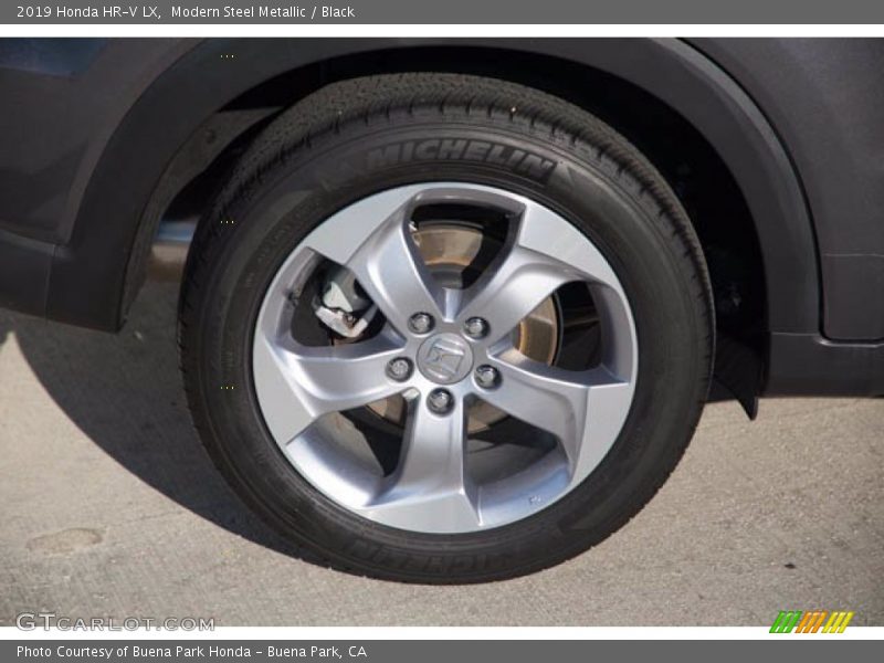 Modern Steel Metallic / Black 2019 Honda HR-V LX